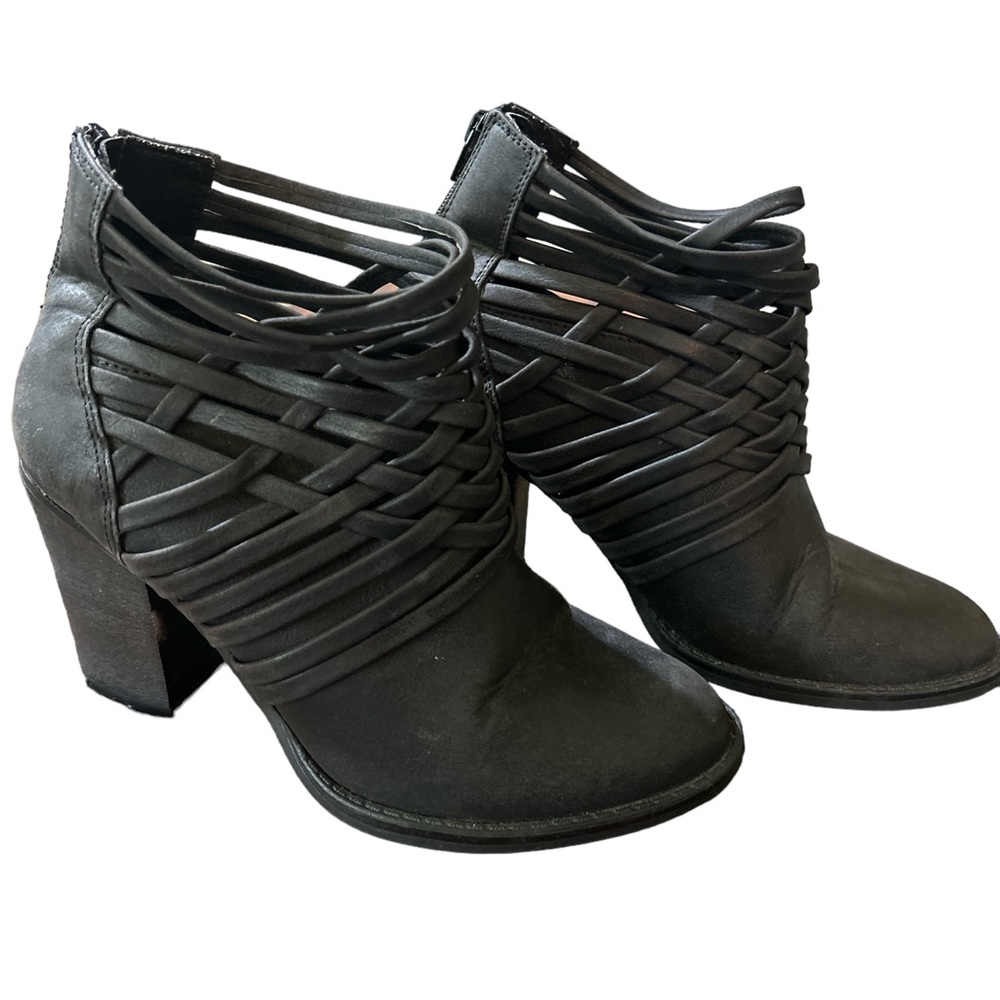Massimo supply company size 7 ankle boot black with 3 inch heel
